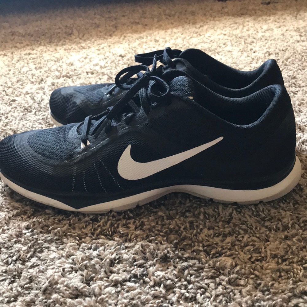 Nike Flex Sneakers